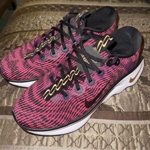 Nike Motiva Fireberry Womens Shoes Size 9 Preowned